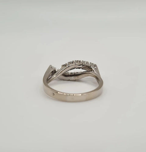 Bague 55.5 Bague en or blanc sertie de diamants naturels 58 Facettes