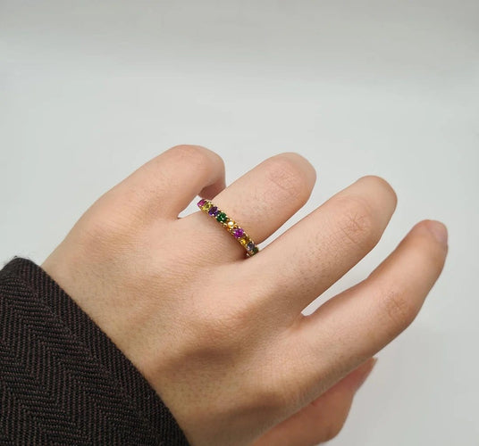 Bague 51.5 Bague en or jaune et saphirs multicolores 58 Facettes
