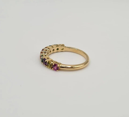 Bague 51.5 Bague en or jaune et saphirs multicolores 58 Facettes