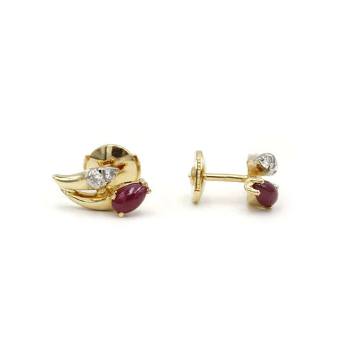 Boucles d'oreilles Boucles d'oreilles en or jaune, diamants et rubis 58 Facettes 240039SP