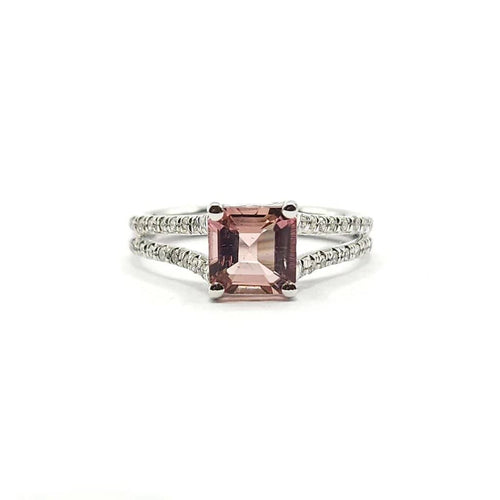 Bague 49 Bague en or blanc 18 carats, tourmaline et diamants 58 Facettes