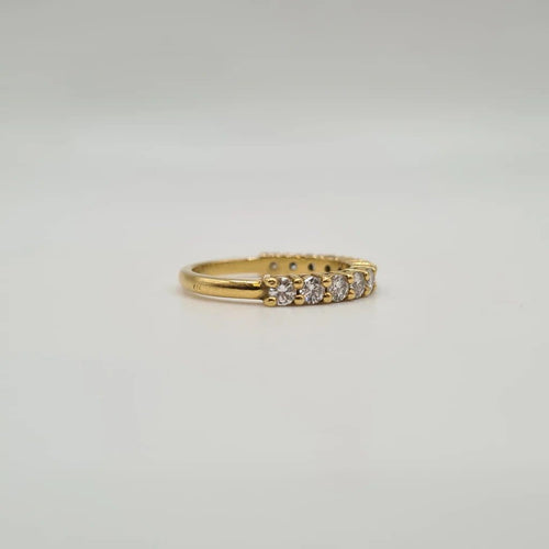Bague 52 Demi-alliance en or jaune et diamants 58 Facettes