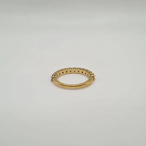 Bague 52 Demi-alliance en or jaune et diamants 58 Facettes