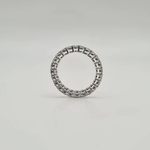 Bague 48 Alliance tour complet en or blanc 18 carats et diamants 58 Facettes