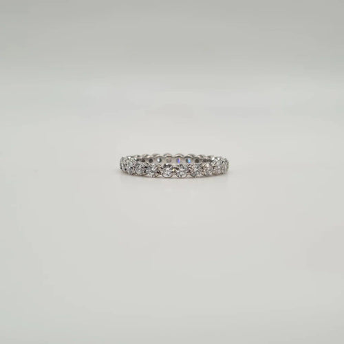 Bague 48 Alliance tour complet en or blanc 18 carats et diamants 58 Facettes