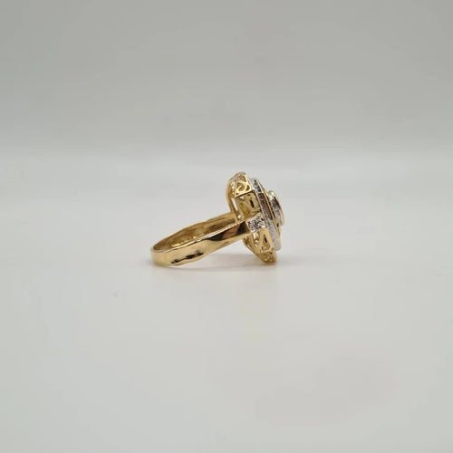 Bague 54 Bague en or jaune, saphirs et diamants 58 Facettes