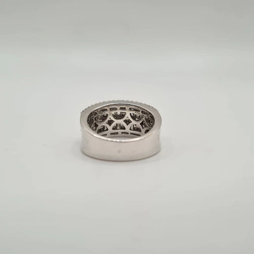 Bague 53 Bague en or blanc et diamants baguette et ronds 58 Facettes