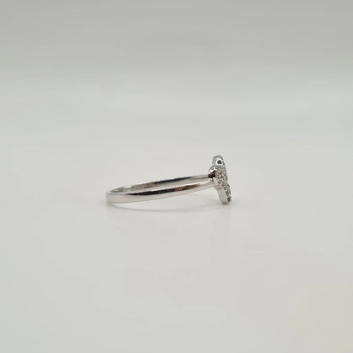 Bague 51.5 Bague papillon en or blanc et diamants 58 Facettes