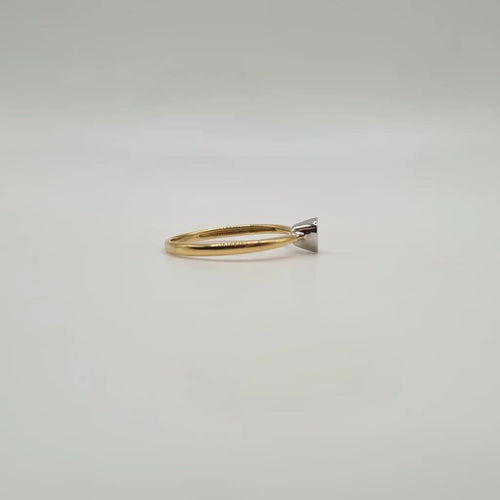 Bague 54 Bague solitaire en or jaune et blanc 18 carats avec diamant 58 Facettes