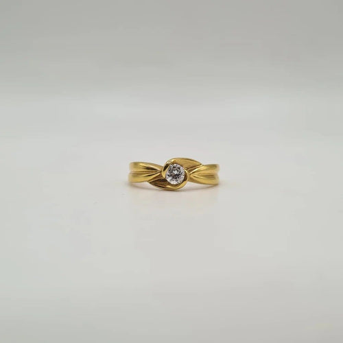 Bague 54 Bague en or jaune 18 carats sertie d’un diamant 58 Facettes