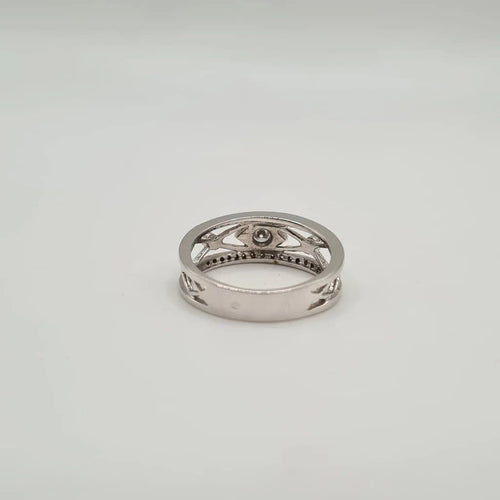 Bague 56 Bague en or blanc 18 carats et diamants 58 Facettes