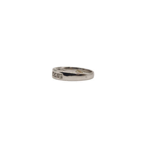 Bague 53 Demi-alliance en or blanc 18 carats et diamants 58 Facettes