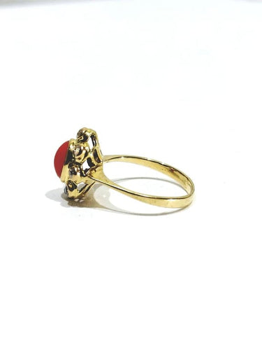 Bague 58 Bague en or jaune 18 carats, diamants et corail rouge 58 Facettes