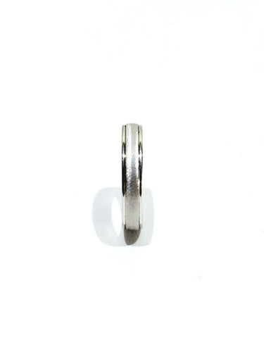 Bague 58 Alliance homme en or blanc 18 carats 58 Facettes