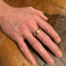 Bague 63 Alliance homme incurvée en or champagne 18 carats 58 Facettes