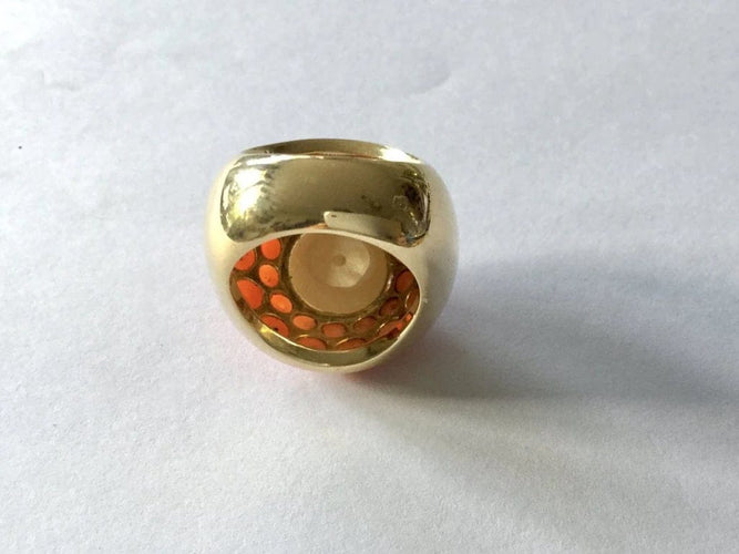 Bague 50.5 Bague en or jaune 18 carats avec perle et corail 58 Facettes 626374