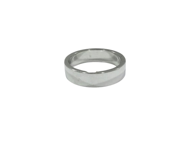 Bague 47.5 Alliance large en or blanc 18 carats 58 Facettes