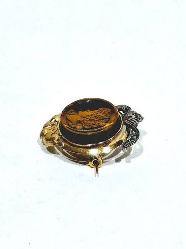 Broche Broche en or rose et blanc 18 carats et œil de tigre, diamants 58 Facettes