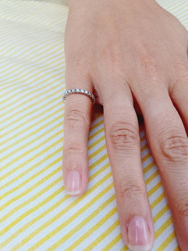 Bague 50.5 Alliance tour de diamants en or blanc 18 carats 58 Facettes