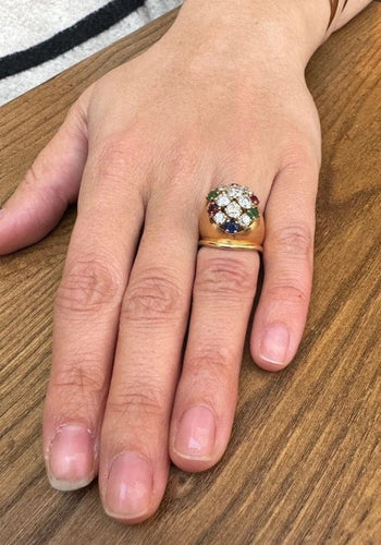 Bague 51 Bague en or jaune 18 carats avec diamants, rubis, émeraudes et saphirs 58 Facettes