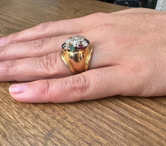 Bague 51 Bague en or jaune 18 carats avec diamants, rubis, émeraudes et saphirs 58 Facettes