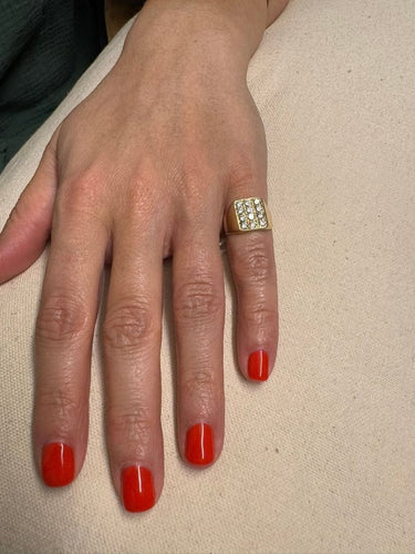 b9e37299-9c94-4e42-e935-3a8b0480e000