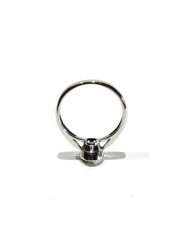 Bague 50.5 Bague en or blanc 18 carats pavée de diamants 58 Facettes