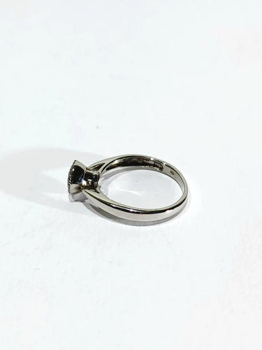 Bague 50.5 Bague en or blanc 18 carats pavée de diamants 58 Facettes