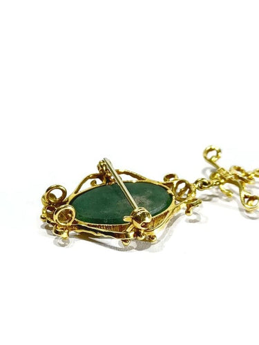 Pendentif Broche pendentif en or jaune 18 carats avec jade et perle 58 Facettes