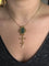 Pendentif Broche pendentif en or jaune 18 carats avec jade et perle 58 Facettes