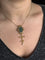 Pendentif Broche pendentif en or jaune 18 carats avec jade et perle 58 Facettes
