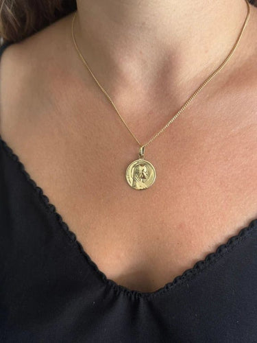 Pendentif Emile Dropsy – Médaille Vierge en or jaune 18 carats 58 Facettes
