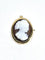 Pendentif Pendentif broche camée sur agate en or rose 18 carats 58 Facettes