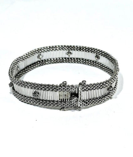 Bracelet Bracelet en or blanc ajouré avec diamants taille brillant 58 Facettes