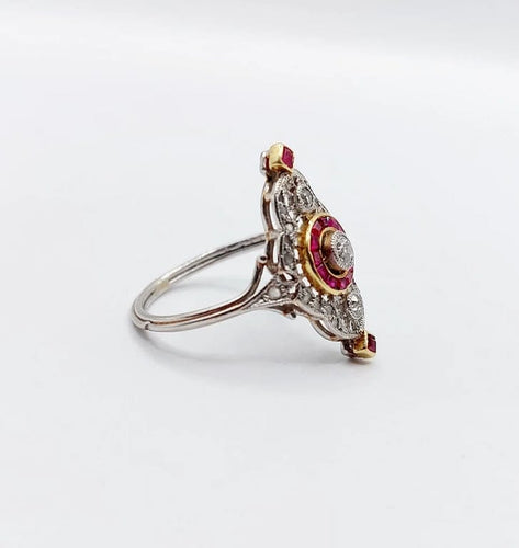 Bague 51 Bague marquise Art déco en platine, diamants et rubis synthétiques 58 Facettes A06548