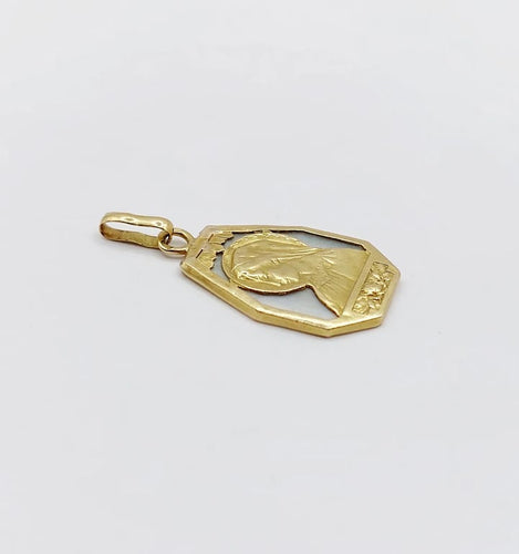 fa826455-4ef2-492c-d517-34b683f25100