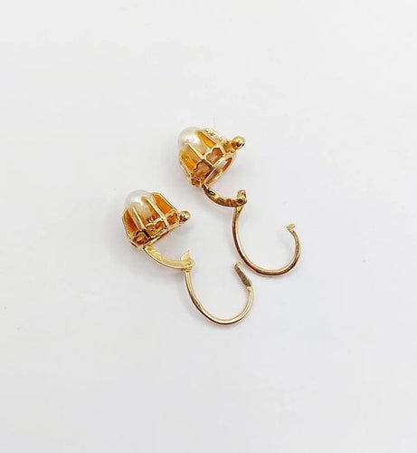 Boucles d'oreilles Boucles d’oreilles dormeuses en or rose 18k et perles 58 Facettes A05153