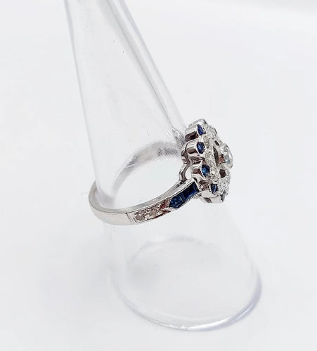 b4ed35c9-eee3-489e-3907-5b030107b300