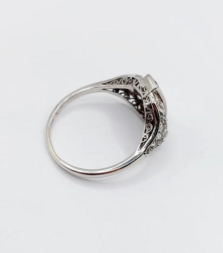 Bague 61 Bague dôme Art déco en or blanc 18k, rubis et diamants taille rose 58 Facettes A05805