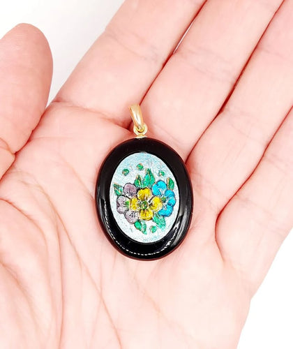 fe9fe7f8-6809-4a55-cabc-86155900f300