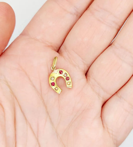 4c8185fc-d01e-40a9-bab2-b65a9fe6e200