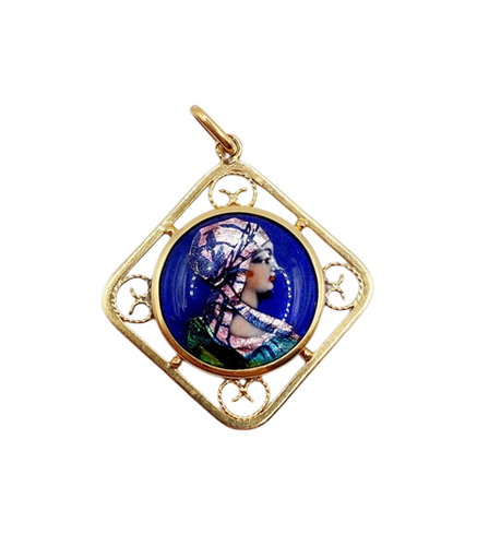 9b3d1979-ee61-463a-e43a-8adb2ebfb000