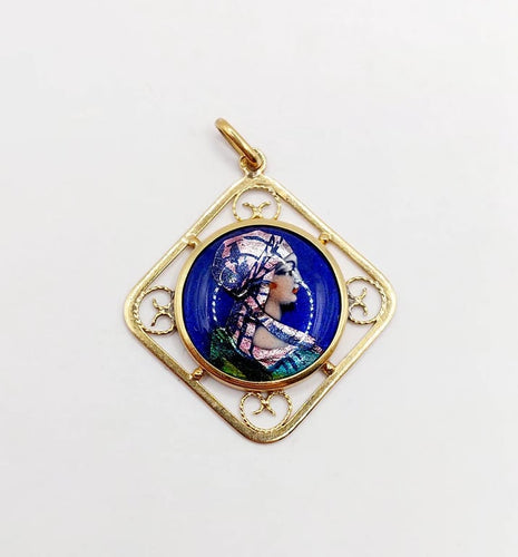 4d4356cf-f49e-4b4c-ada7-6a240910d000