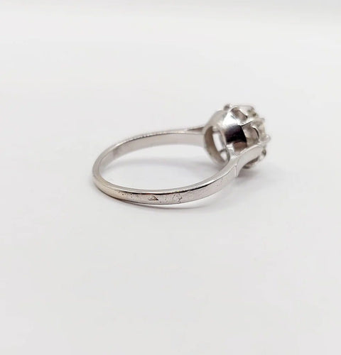 Bague 52.5 Bague solitaire Art déco en platine et diamant taille ancienne 0,80 carat 58 Facettes A06282