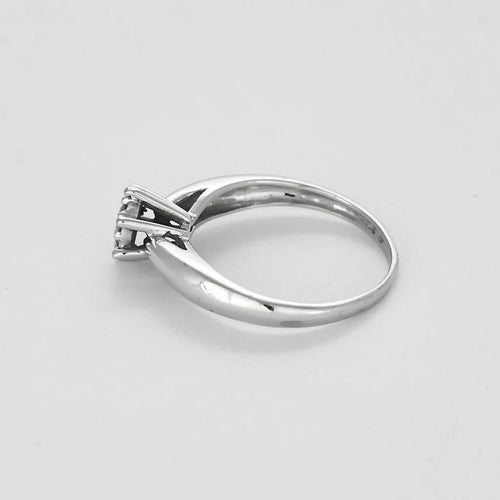 Bague 51 Illusion - Bague solitaire en or blanc 750/1000 et diamants 58 Facettes LP1463/