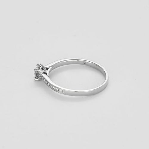 Bague 53.5 Bague solitaire en or blanc 750 et diamants 58 Facettes LP1383/