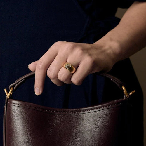 Bague 54 Chevalière - Bague jonc bombé en or jaune et diamant coussin 58 Facettes LP1399/