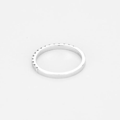 Bague 52 Alliance diamantée en or blanc 750 sertie de diamants 58 Facettes LP1382/