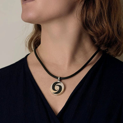 Collier BVLGARI Illusion Ying Yang - Collier en or blanc 750 et onyx 58 Facettes LP1449/