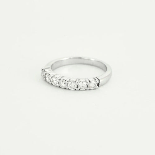 Bague 51.5 Alliance rivière - Bague en or blanc 750 sertie de diamants 58 Facettes LP1067/12